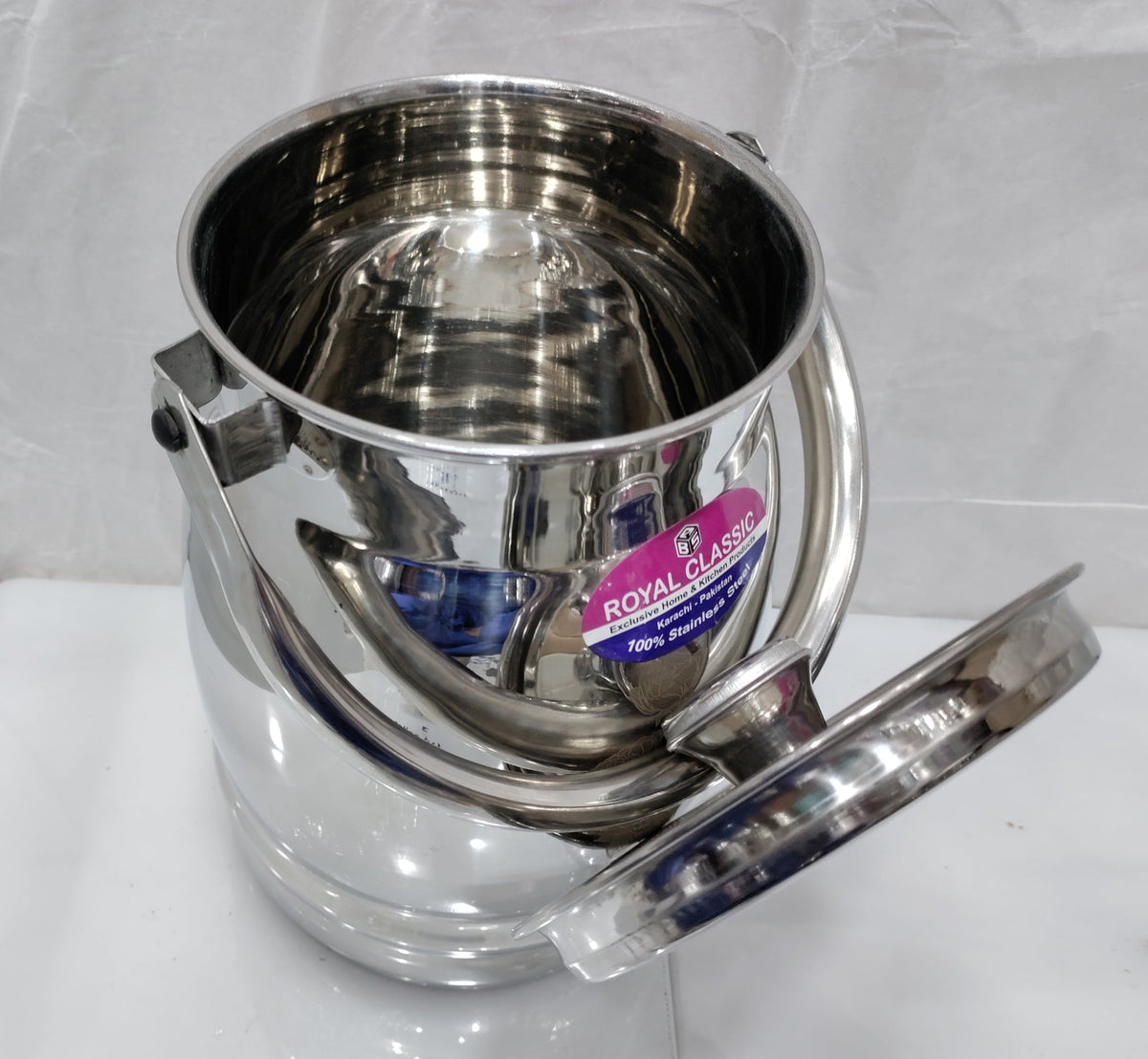 Laser flower print stainless steel ghee and oil can with domed lid – photo 2
