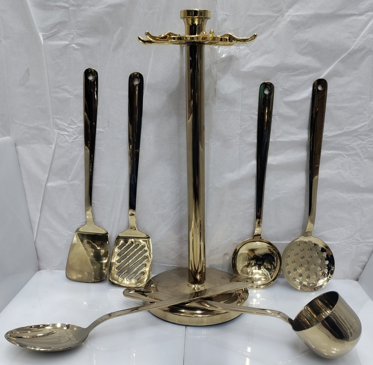 Golden stainless steel kitchen spoon set with stand – photo 3