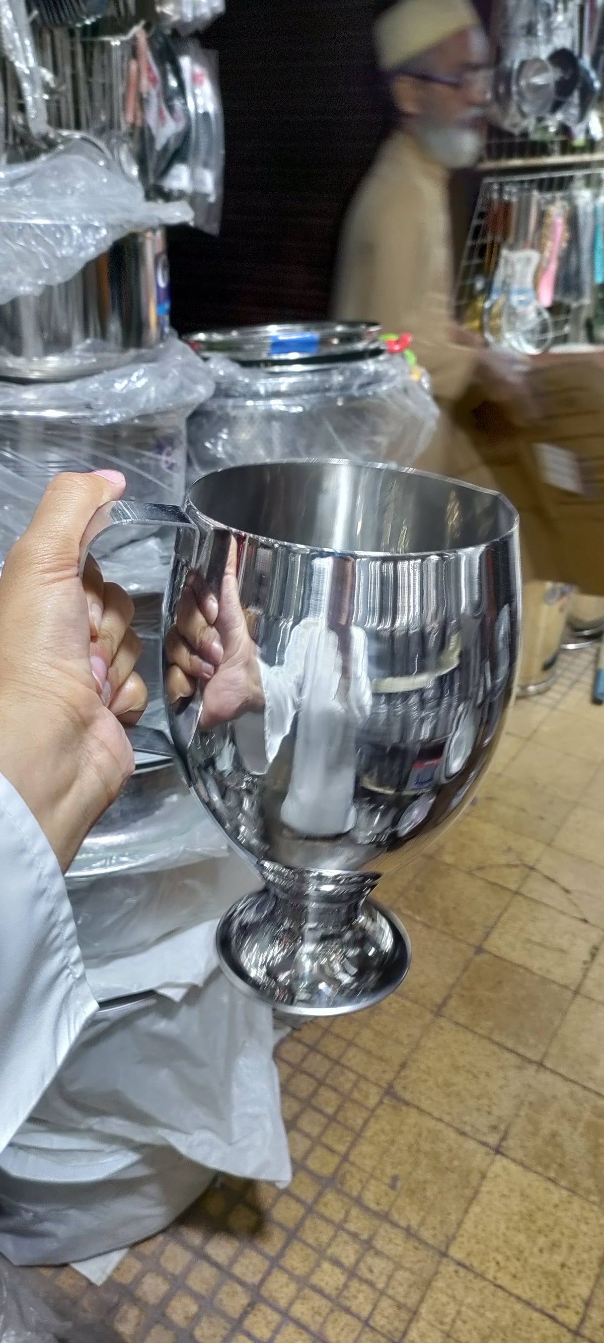 Heavy stainless steel water jug 2L - product photo 5 | Saify Homes Pakistan