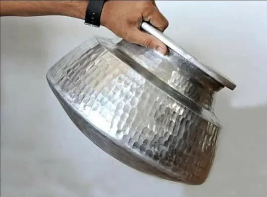 Delhi deg hammered aluminium biryani pot with lid - view 2